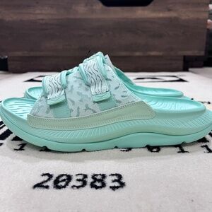 Hoka Ora Luxe Recovery Slides MIST GREEN / TRELLIS